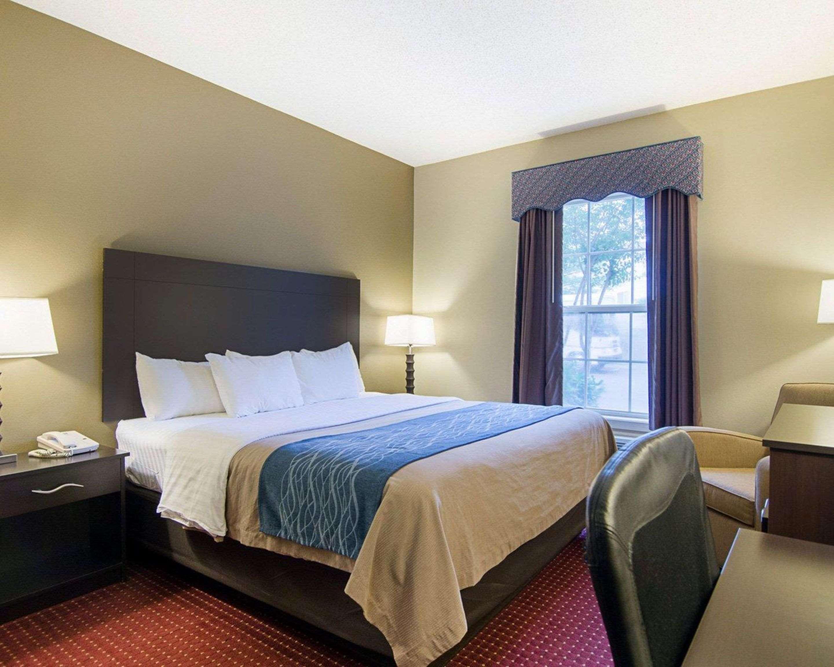 Quality Inn & Suites Little Rock West Εξωτερικό φωτογραφία